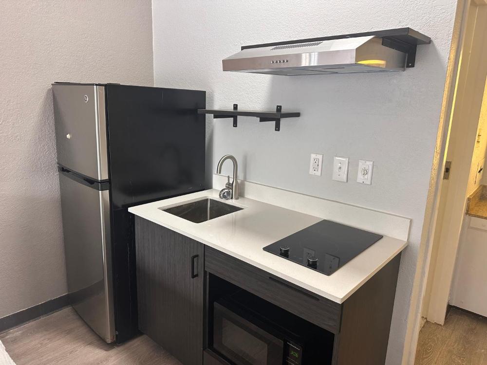 Studio 6 Suites Jacksonville, NC - Camp LeJeune